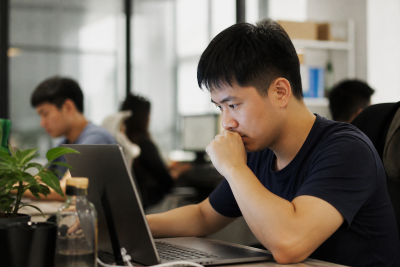 AI Agent 自动生成周报，最先翻车的不是模型，而是这 3 个坑